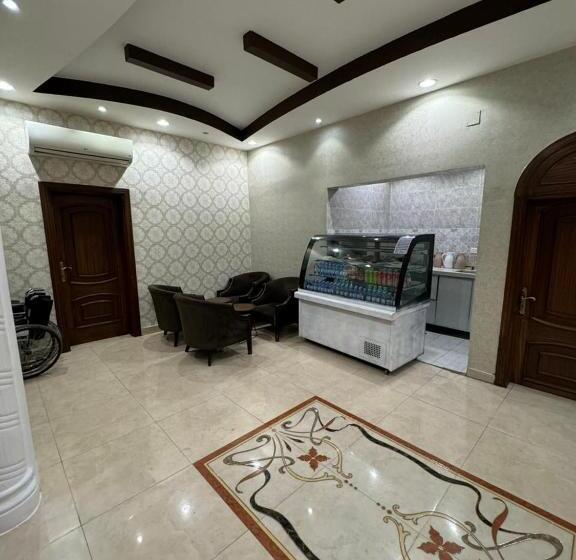 فندق شقق اجنحة بيداء الشرق للشق المخدومة