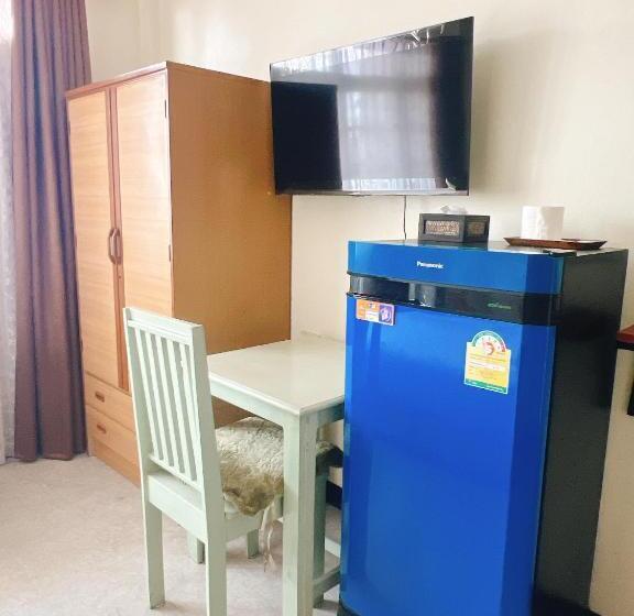 호텔 ห้องพักโอบอ้อมอารีย์ Orb Aom Aree