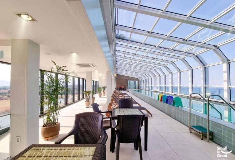 호텔 Maple Beach Golf & Resort