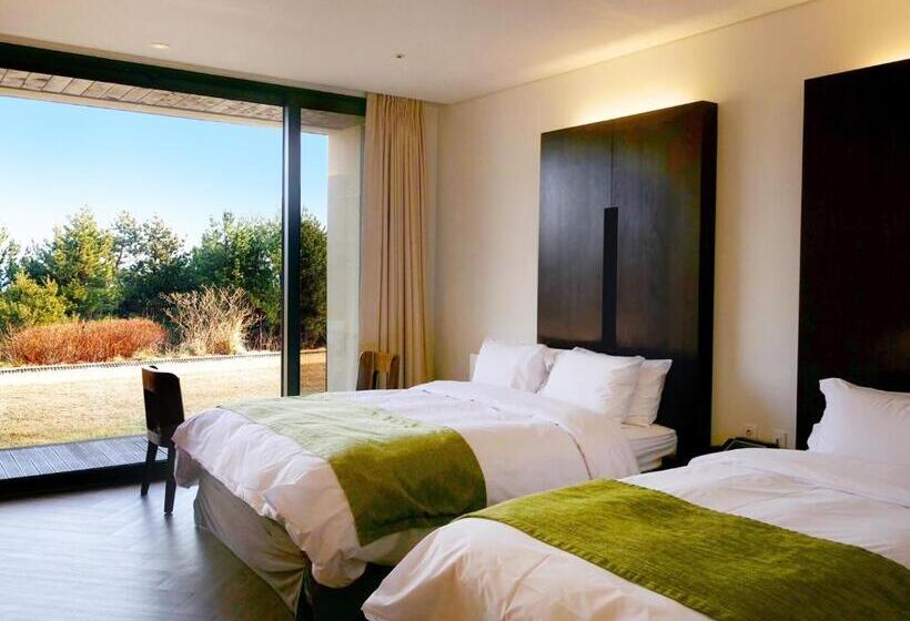 호텔 Maple Beach Golf & Resort