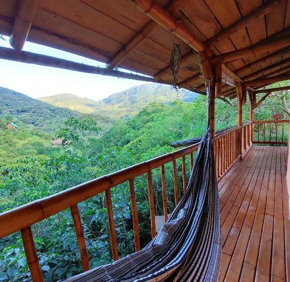 ホテル Aracari Ecolodge