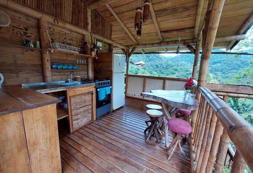 فندق Aracari Ecolodge