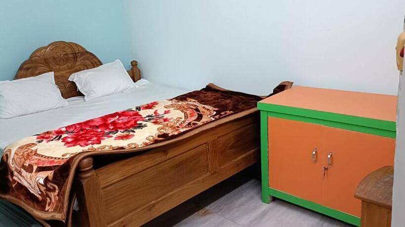 호텔 Bamni Tourist Lodge