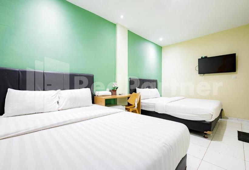 فندق Capital Cikokol Redpartner