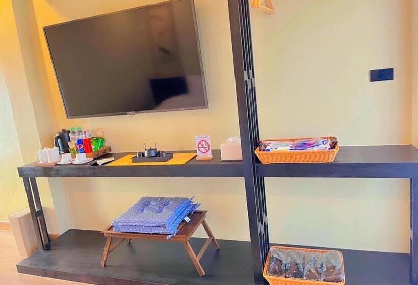 Отель Cozy Shiroi Resort