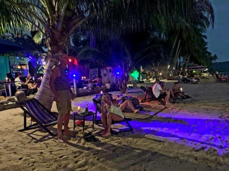 בית מלון כפרי Cykali Garden Bungalows