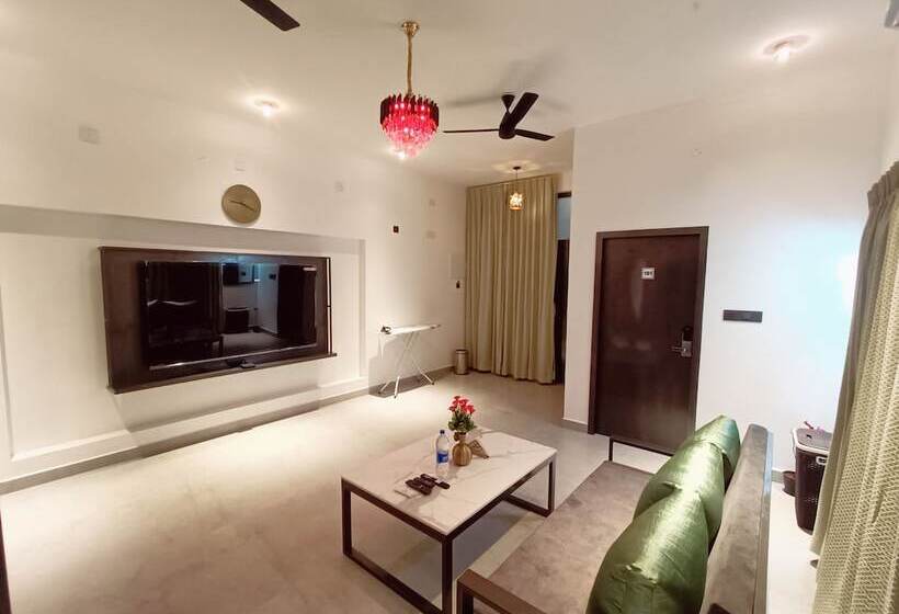 Отель Devaki Resort