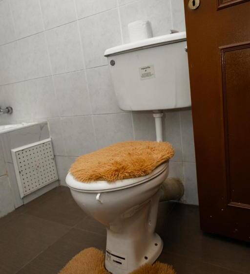 هتل Freeman Methodist Guest House