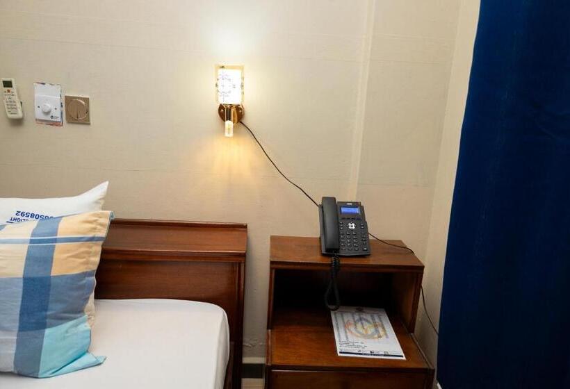 هتل Freeman Methodist Guest House