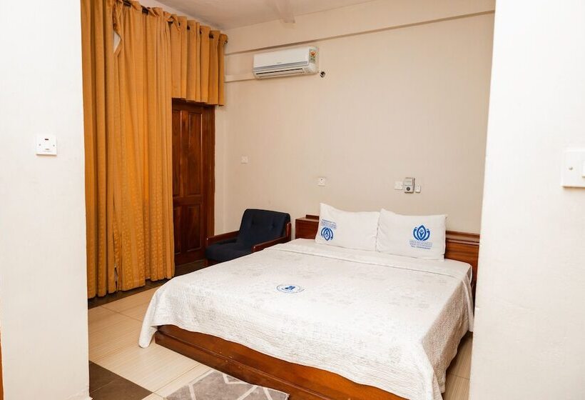 هتل Freeman Methodist Guest House