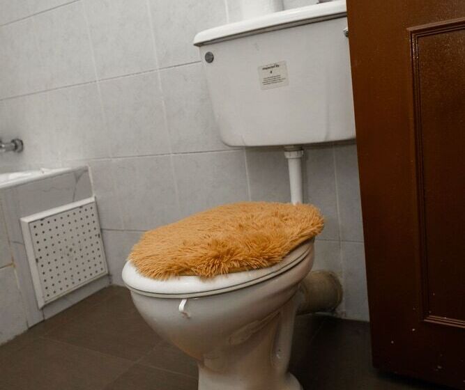 هتل Freeman Methodist Guest House