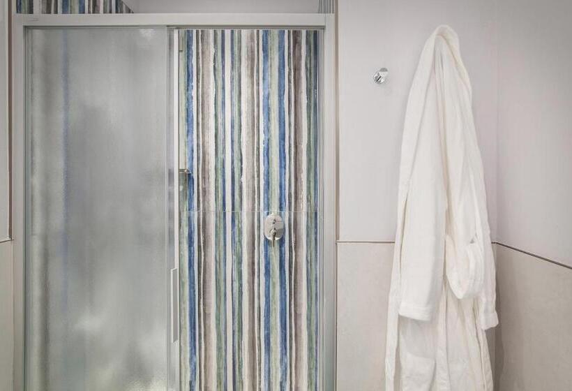 호텔 Gabbiano Garda Lake Collection