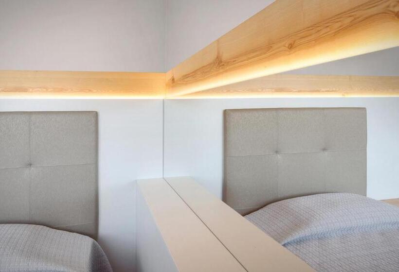 호텔 Gabbiano Garda Lake Collection