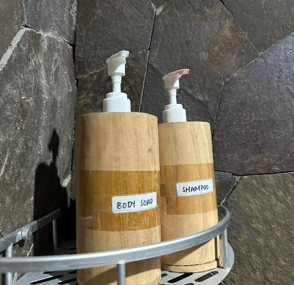 בית מלון כפרי Glamping @ Pebbles & Fins