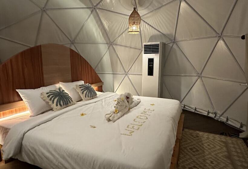 בית מלון כפרי Glamping @ Pebbles & Fins