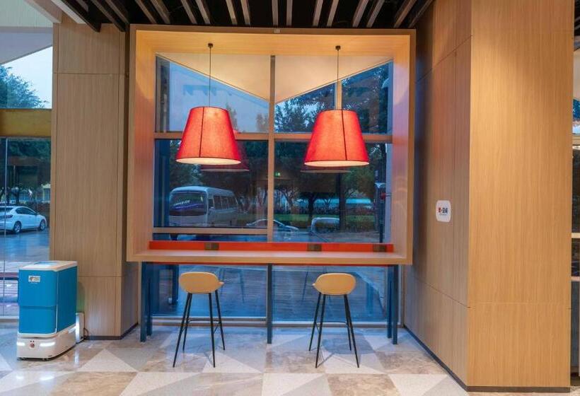 فندق Holiday Inn Express Xiamen Jimei New Town By Ihg