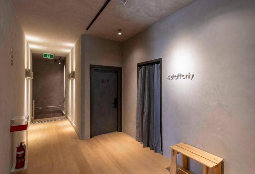 בית מלון כפרי In The Brick Spa And