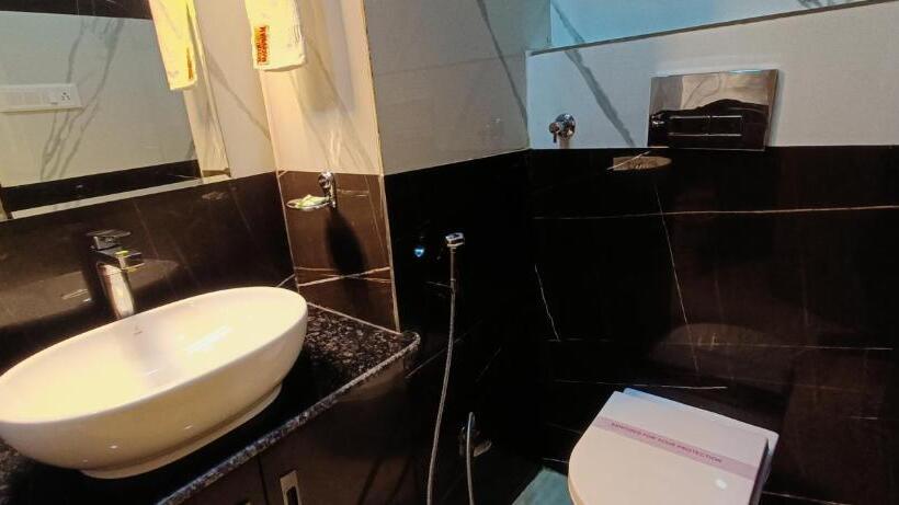 酒店 Madhavam  250 Mtr From Mathura Railway Station