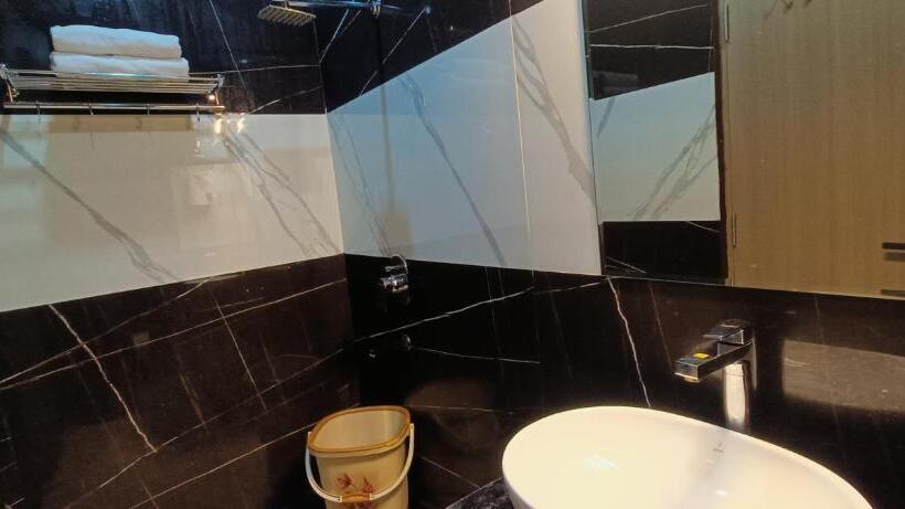 酒店 Madhavam  250 Mtr From Mathura Railway Station