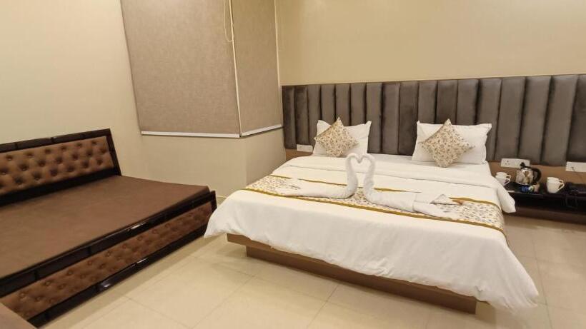 酒店 Madhavam  250 Mtr From Mathura Railway Station