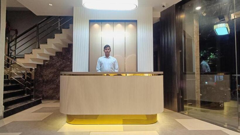 酒店 Madhavam  250 Mtr From Mathura Railway Station