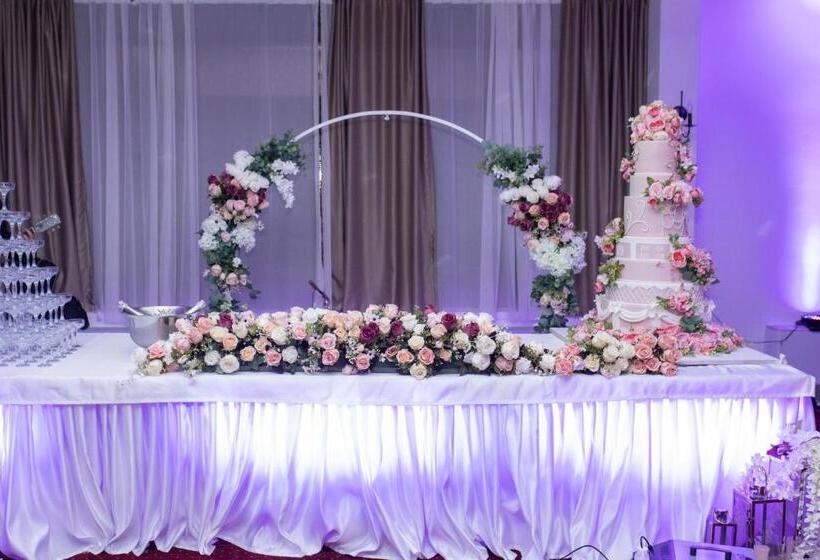 هتل Mayberry Highway Apartmani Medijapark