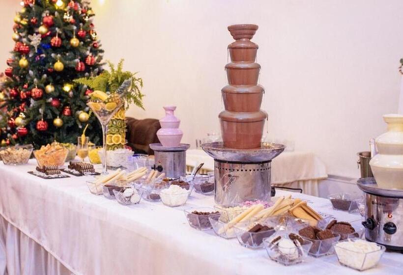 هتل Mayberry Highway Apartmani Medijapark