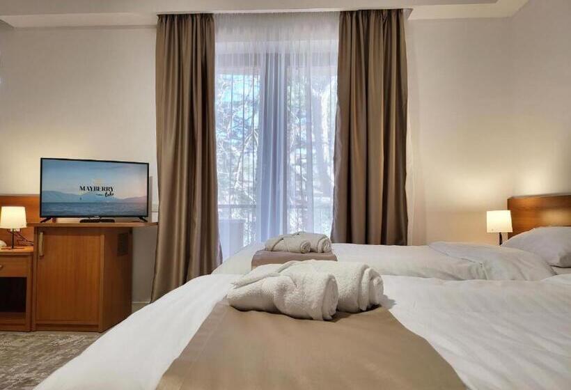 هتل Mayberry Highway Apartmani Medijapark