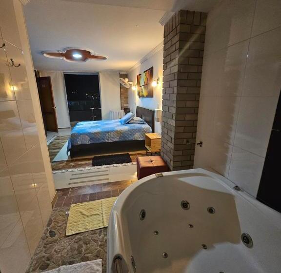 Отель Monterrey