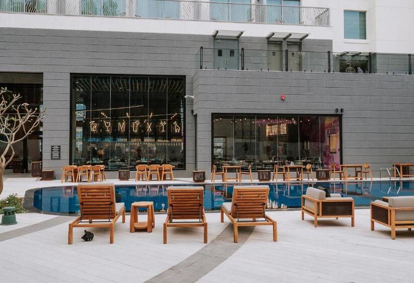 Отель Moxy Bengaluru Airport Prestige Tech Cloud