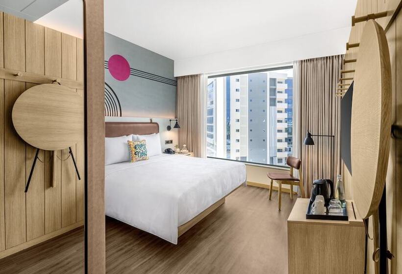 Отель Moxy Bengaluru Airport Prestige Tech Cloud