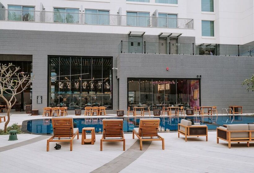 Отель Moxy Bengaluru Airport Prestige Tech Cloud