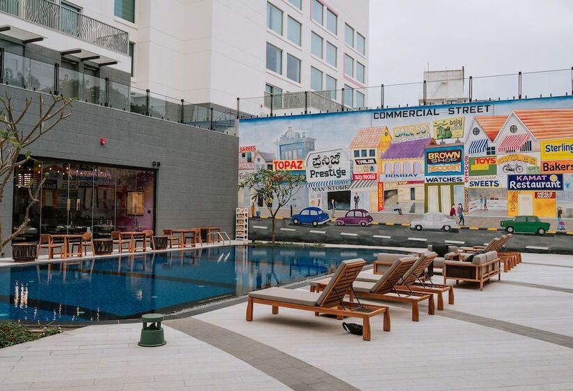 Отель Moxy Bengaluru Airport Prestige Tech Cloud