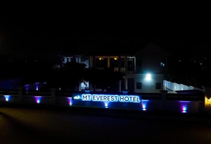 هتل Mt Everest