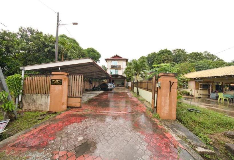 فندق Oyo 90915 Ilham Villa