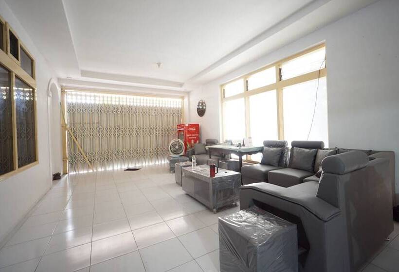 فندق Homestay & Cafe Blessings Near Station Center Town Redpartner