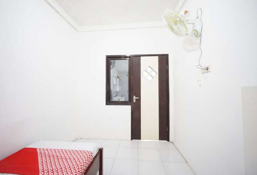 فندق Homestay & Cafe Blessings Near Station Center Town Redpartner