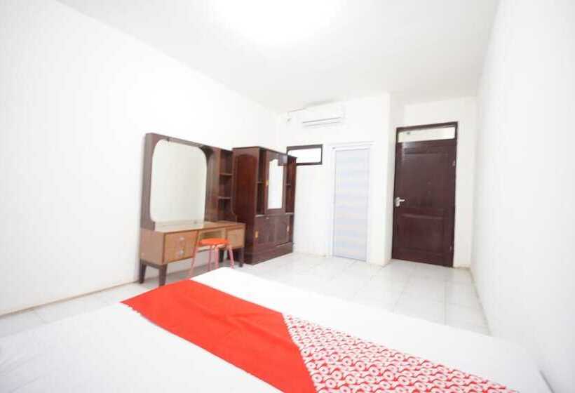 فندق Homestay & Cafe Blessings Near Station Center Town Redpartner