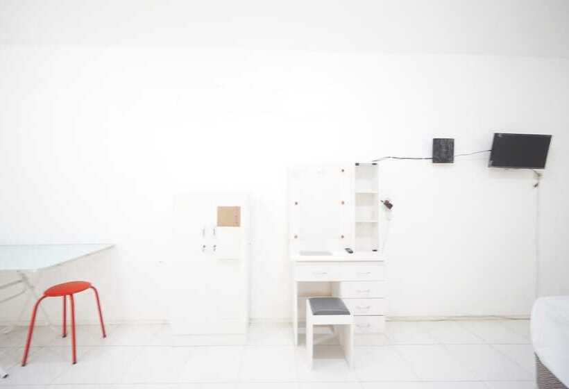 فندق Homestay & Cafe Blessings Near Station Center Town Redpartner