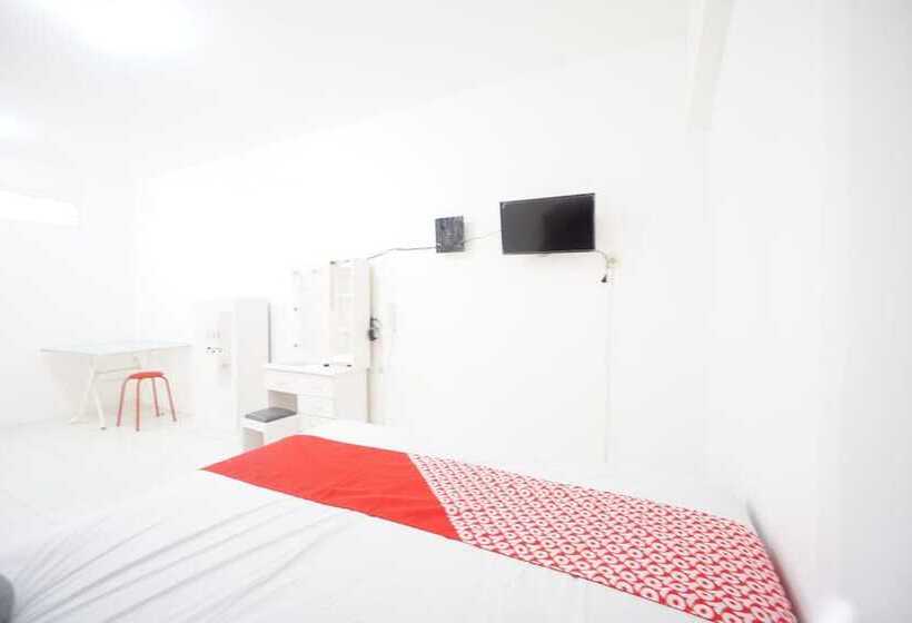 فندق Homestay & Cafe Blessings Near Station Center Town Redpartner