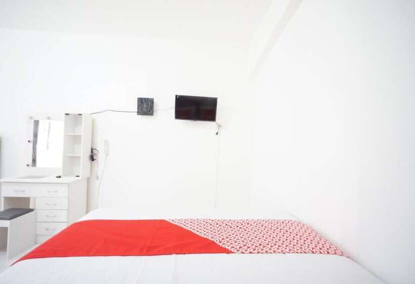 فندق Homestay & Cafe Blessings Near Station Center Town Redpartner