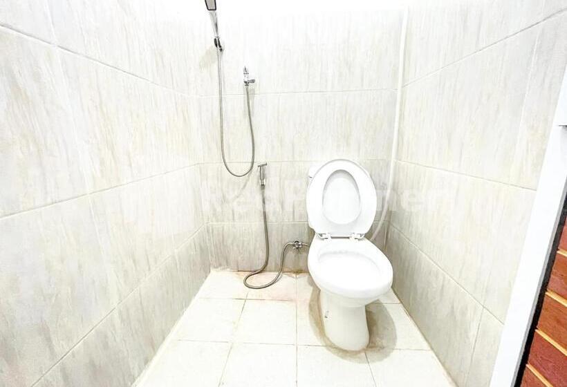 فندق Homestay & Cafe Blessings Near Station Center Town Redpartner