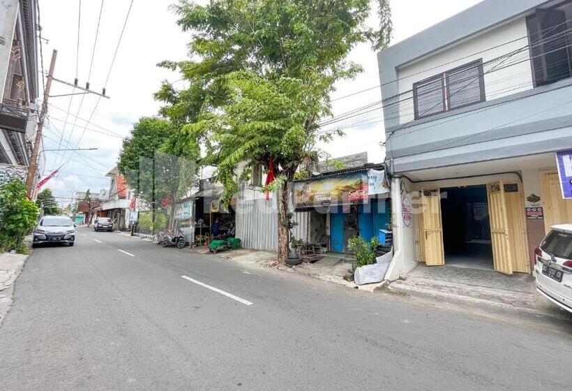 فندق Homestay & Cafe Blessings Near Station Center Town Redpartner