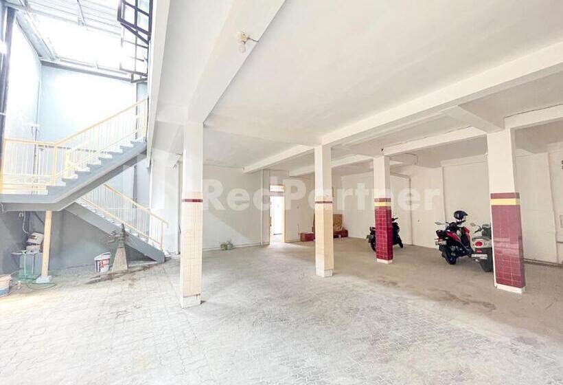 فندق Homestay & Cafe Blessings Near Station Center Town Redpartner