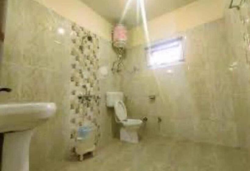 فندق Oyo Banka Guest House