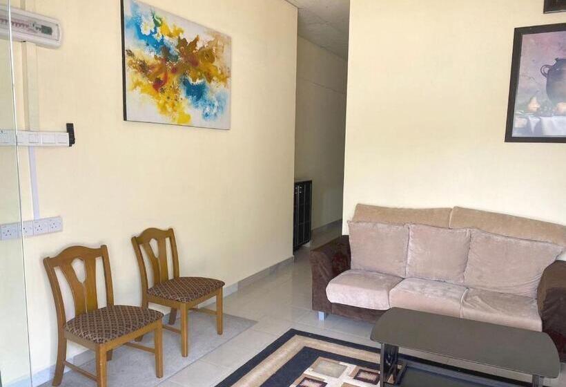 בית מלון כפרי Oyo Home 90904 Ray Yan Guesthouse