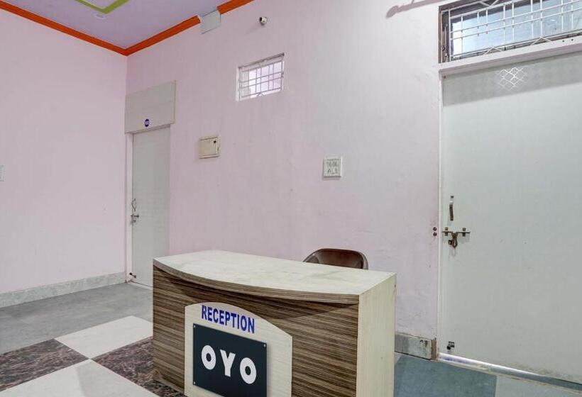 Отель Oyo Red Rose