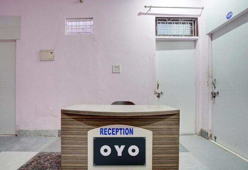 Отель Oyo Red Rose