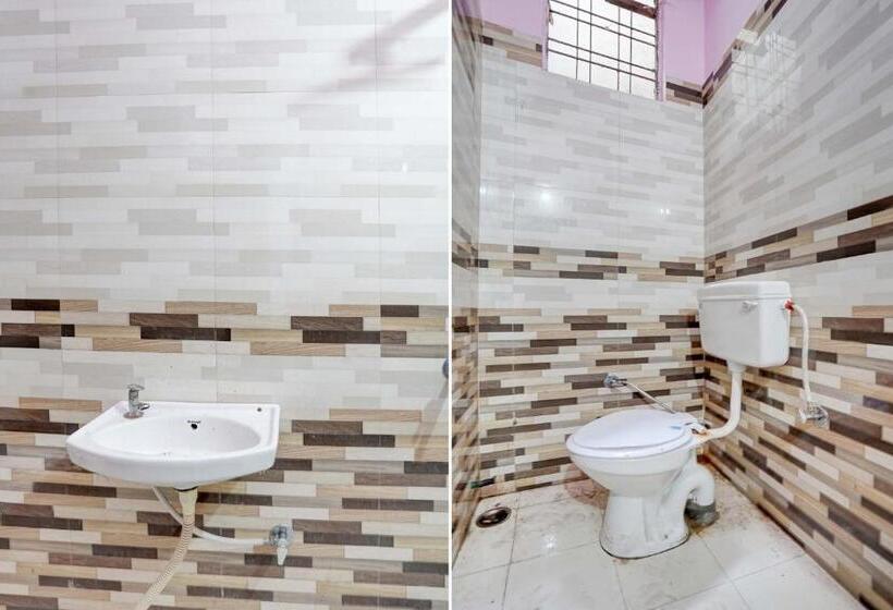 Отель Oyo Red Rose