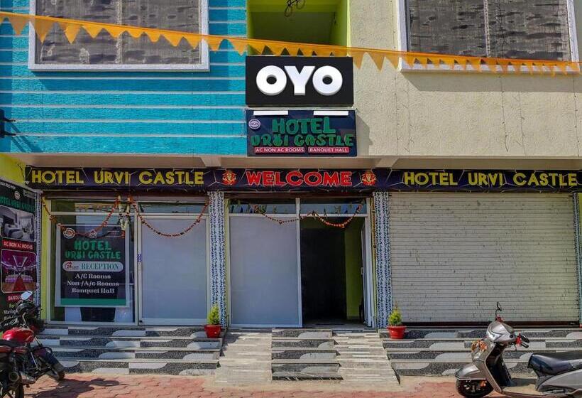 Hotel Oyo Urvi Castle